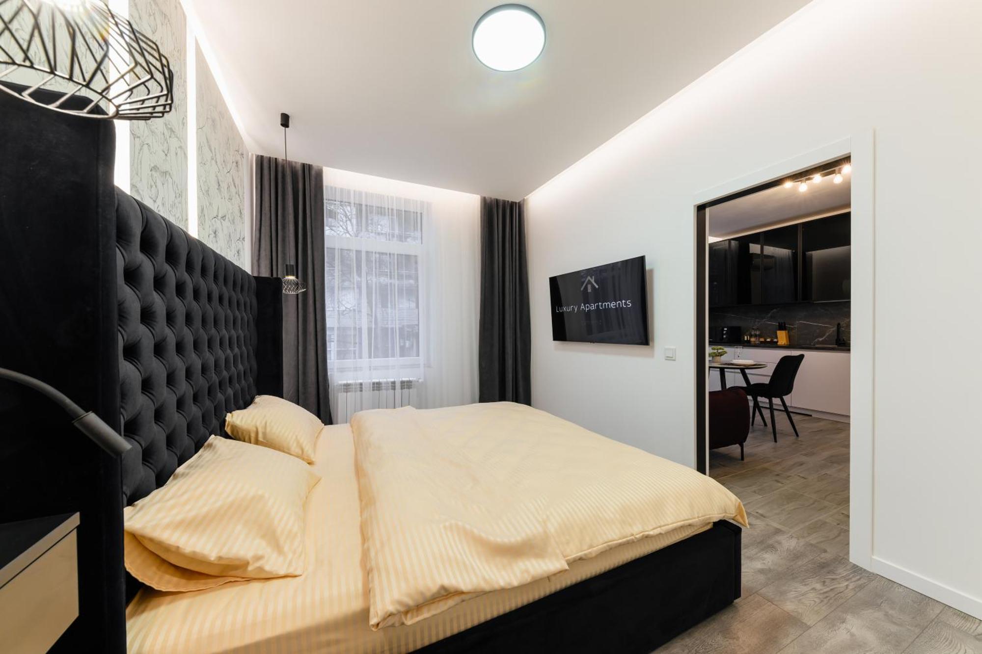 Luxury Apartments Laborca Uzjhorod Exteriör bild