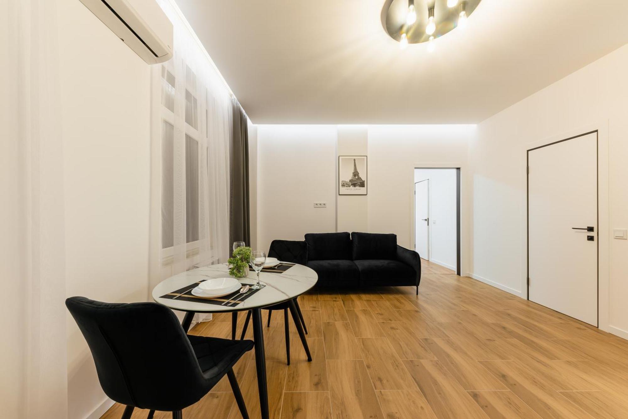 Luxury Apartments Laborca Uzjhorod Exteriör bild